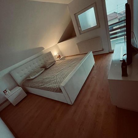 Foeni Casa Verde מראה חיצוני תמונה